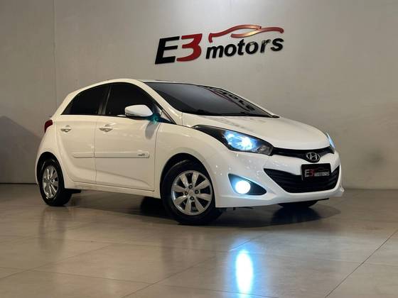 HYUNDAI HB20 1.0 COMFORT PLUS 12V FLEX 4P MANUAL HYUNDAI HB20 1.0 COMFORT PLUS 12V FLEX 4P MANUAL